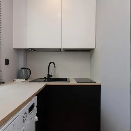 Stylish Ideal For Remote Working Close To The Sea By Renters דירה *