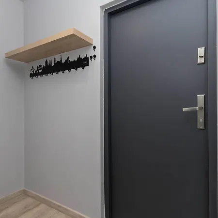 Apartment Stylish Ideal For Remote Working Close To The Sea By Renters Gdansk