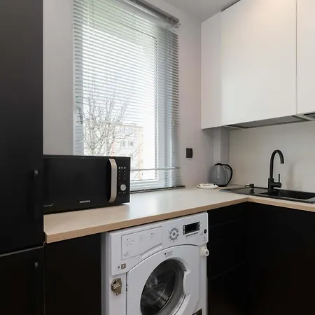 Stylish Ideal For Remote Working Close To The Sea By Renters